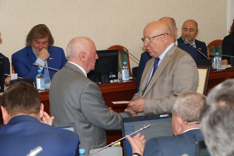 Николай Жарков признан почетным гражданином Нижегородской области/Корабел